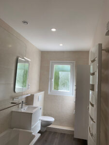 renovation-salle-de-bain-a-pins-justaret-7